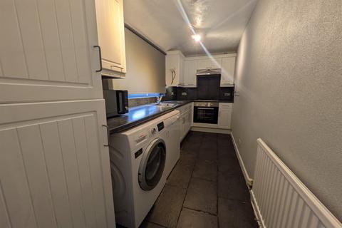 3 bedroom house share to rent, Dagmar Grove, Beeston, NG9 2BH