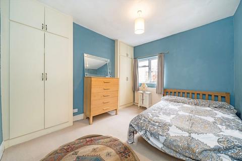 3 bedroom flat for sale, Percy Road, London W12