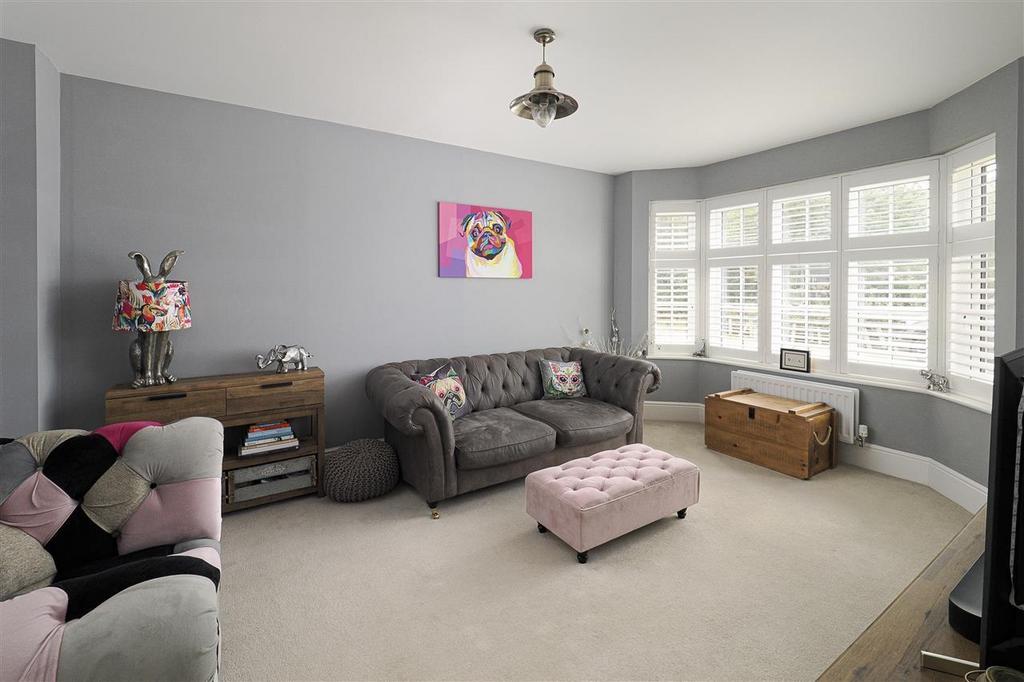 Living Room.jpg