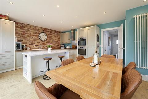 4 bedroom detached house for sale, Bancord Avenue, Herne Bay