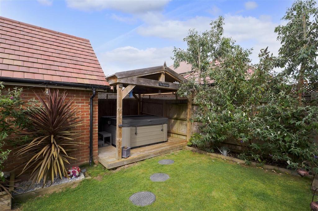 Rear Garden 3.jpg