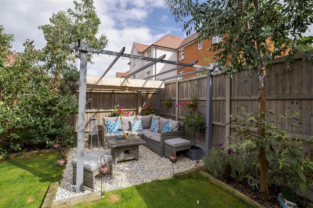 Rear Garden 4.jpg