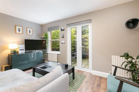 1 bedroom flat for sale, Chichester Mews, West Norwood, London, SE27
