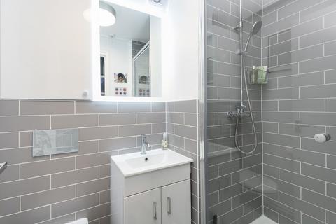 1 bedroom flat for sale, Chichester Mews, West Norwood, London, SE27