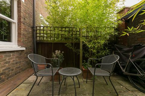 1 bedroom flat for sale, Chichester Mews, West Norwood, London, SE27