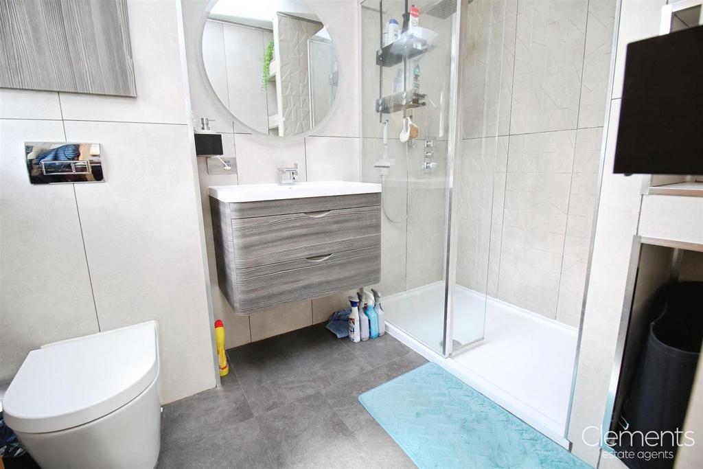 En suite shower room