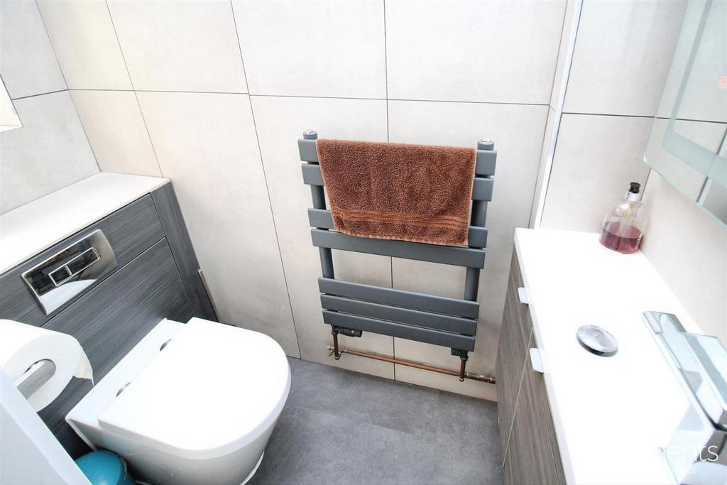 Cloakroom / wc