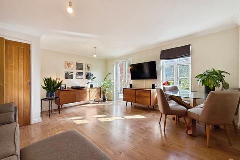 3 bedroom semi-detached house for sale, Marlborough Road, Telford TF1