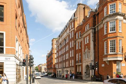 3 bedroom flat for sale, Claridge House, Davies Street, Mayfair, London, W1K