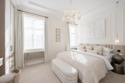 3 bedroom flat for sale, Claridge House, Davies Street, Mayfair, London, W1K
