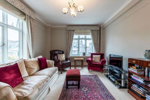 undefined, Chesterfield Gardens, London W1J