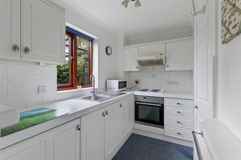 2 bedroom terraced house for sale, Hylton Road, Petersfield