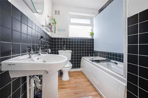 2 bedroom maisonette for sale, Southborough Lane, Bromley, Kent, BR2