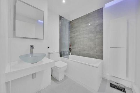 3 bedroom apartment for sale, Abbey Lane, Stratford, London, E15 2SA