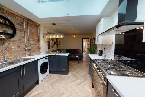 undefined, Daisy Road, Birmingham B16
