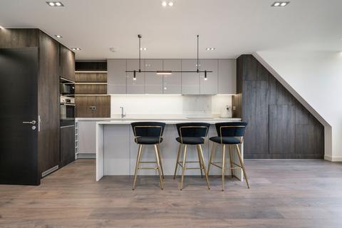 2 bedroom apartment to rent, Sharel Court, The Ridgeway, London NW11