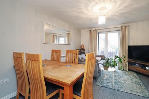 2 bedroom apartment for sale, Lawnhurst Avenue, Wythenshawe