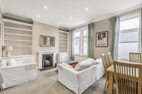 3 bedroom flat for sale, Plough Road, London, SW11