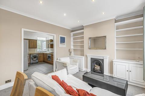 3 bedroom flat for sale, Plough Road, London, SW11