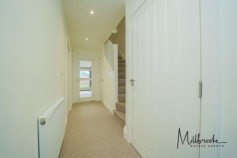 4 bedroom semi-detached house to rent, Leigh Road, Atherton, M46