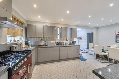 4 bedroom semi-detached house for sale, Wise Lane, Mill Hill, NW7