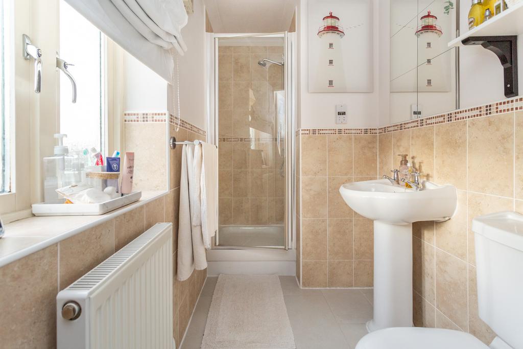 Bedroom1ensuite
