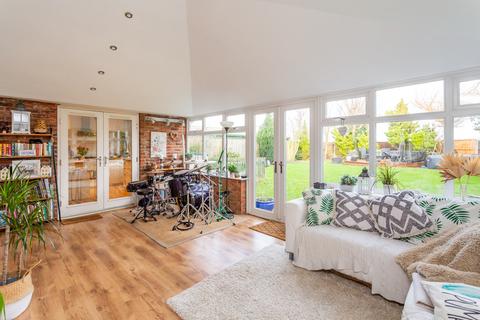 undefined, Cawood YO8