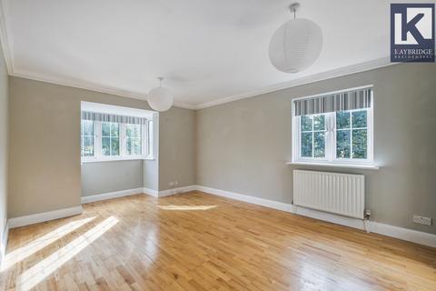 2 bedroom apartment for sale, Corner Farm Close, Tadworth, KT20