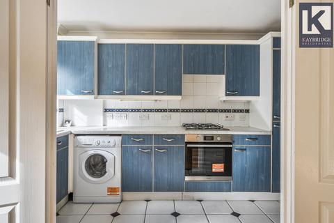 2 bedroom apartment for sale, Corner Farm Close, Tadworth, KT20