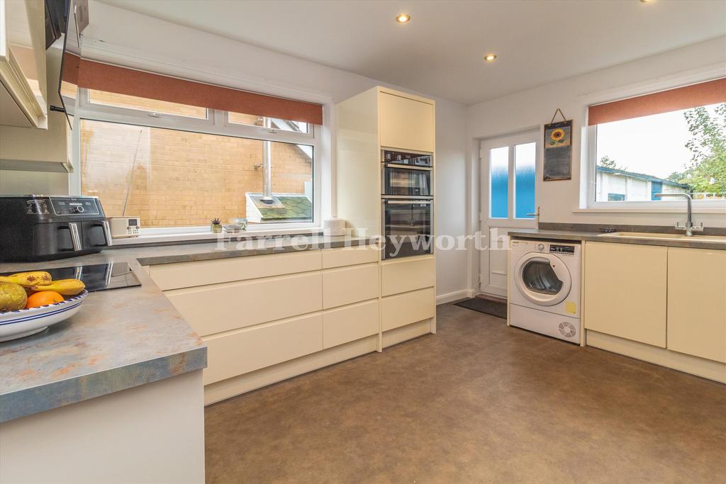 Kitchen image 2