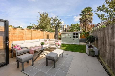 4 bedroom terraced house for sale, Durham Road, London SW20