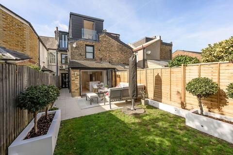 4 bedroom terraced house for sale, Durham Road, London SW20