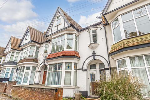 Leighton Avenue, Leigh-on-sea, SS9