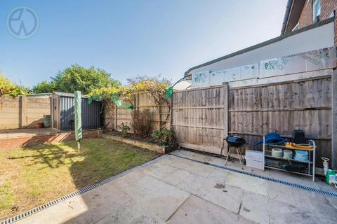 49 Fairfield Close, Mitcham, CR4 3RF
