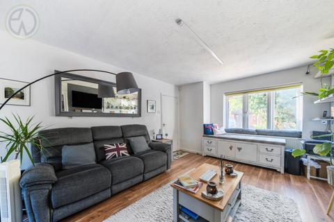 49 Fairfield Close, Mitcham, CR4 3RF