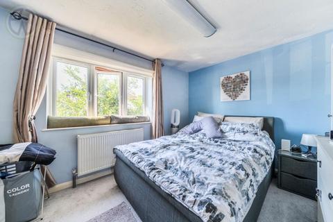 49 Fairfield Close, Mitcham, CR4 3RF