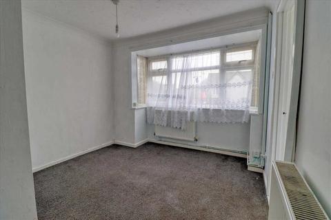 2 bedroom bungalow for sale, Jaywick CO15