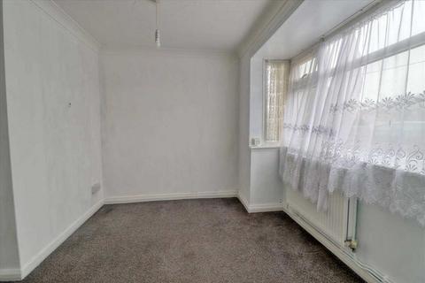 2 bedroom bungalow for sale, Jaywick CO15