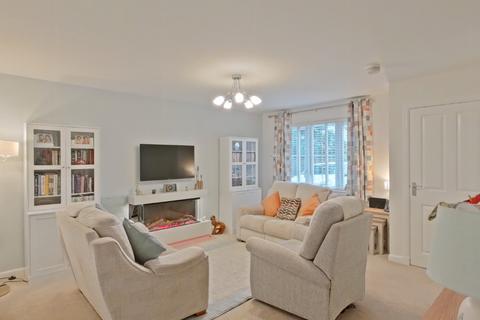 undefined, Brodie Avenue, Claremont, Alloa, FK10