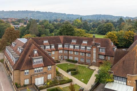 2 bedroom apartment for sale, Lesbourne Road, Linden Court Lesbourne Road, RH2