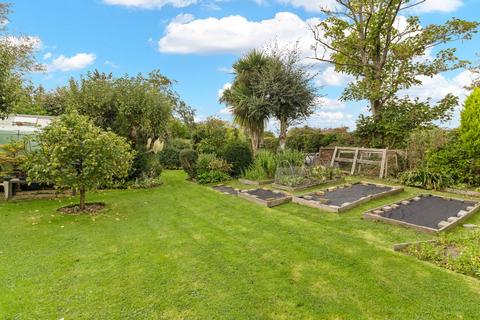 4 bedroom detached house for sale, Rattle Road, Pevensey BN24