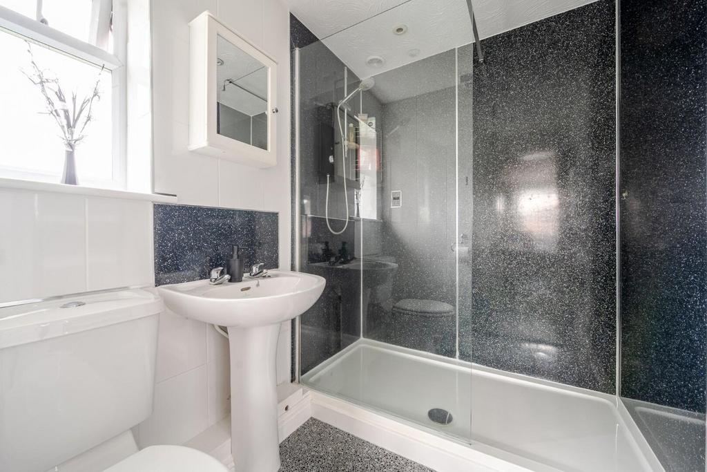 Ensuite