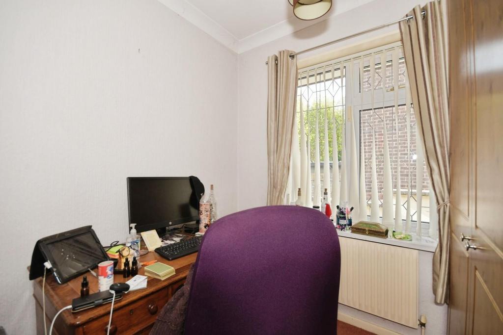 BEDROOM 3.jpg