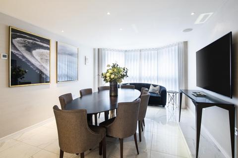 undefined, THREE BEDROOM APARTMENT TO LET, YOUNG STREET, W8