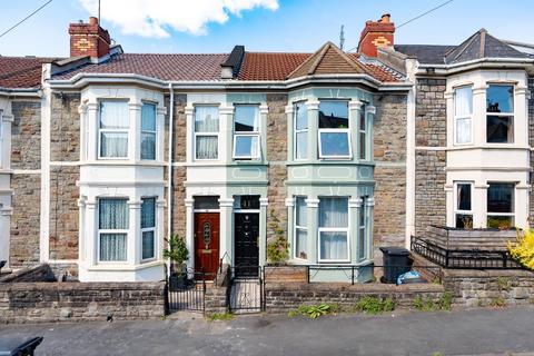 3 bedroom terraced house for sale, Britannia Road, Easton