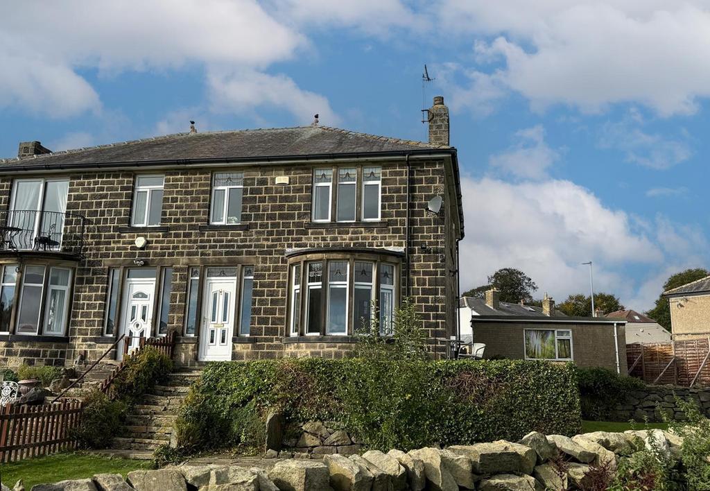 3 bed semi, Steeton