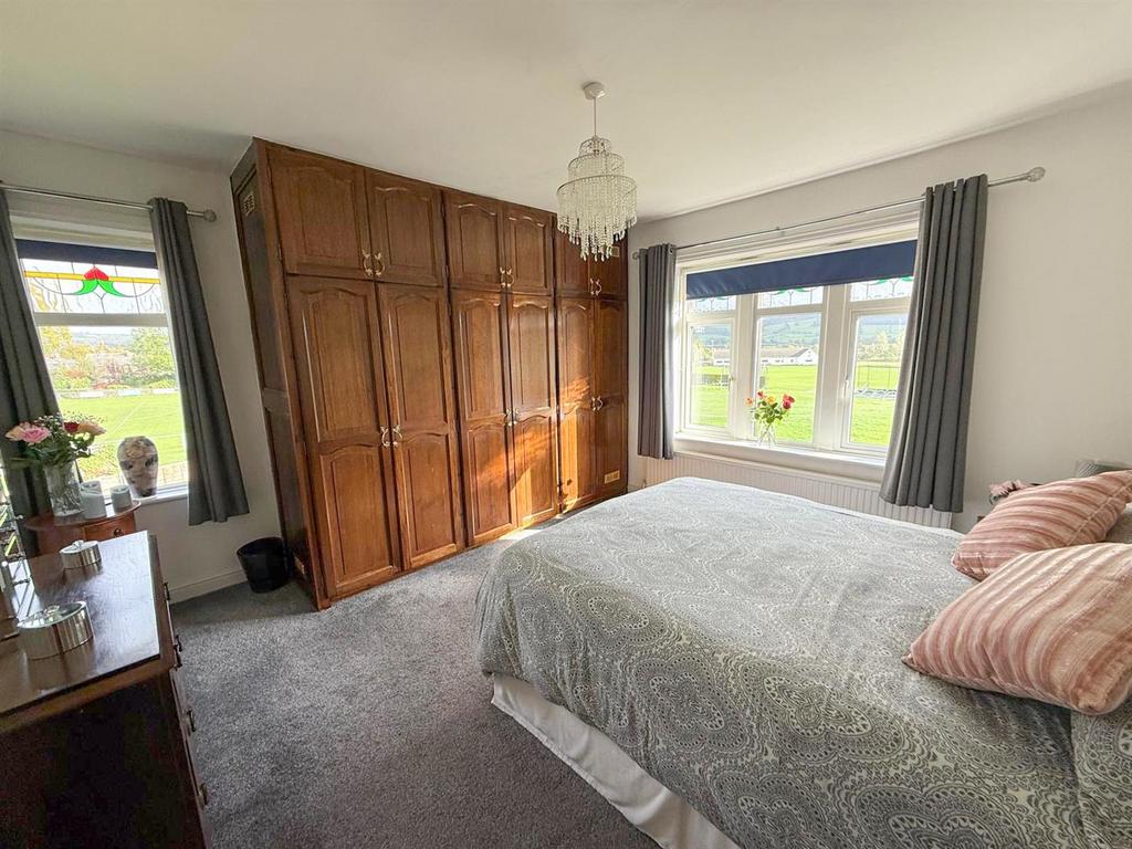 3 bed semi, Steeton