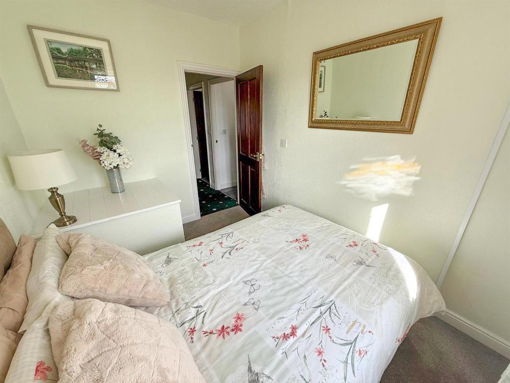 3 bed semi, Steeton