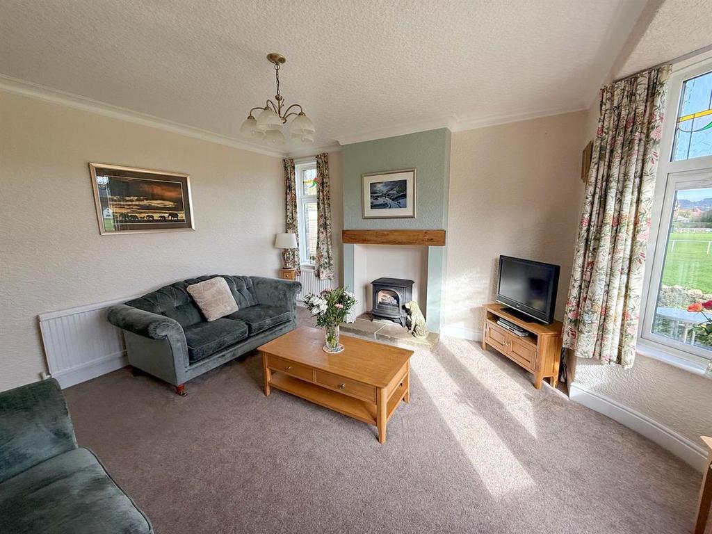 3 bed semi, Steeton