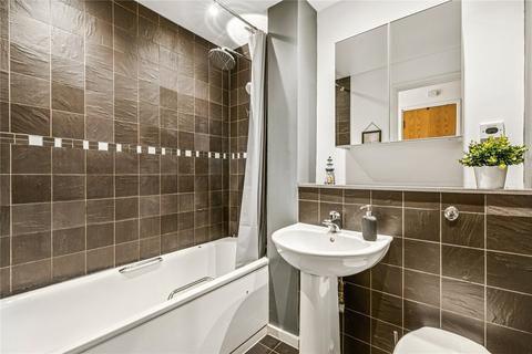 2 bedroom apartment for sale, Balham Grove, SW12